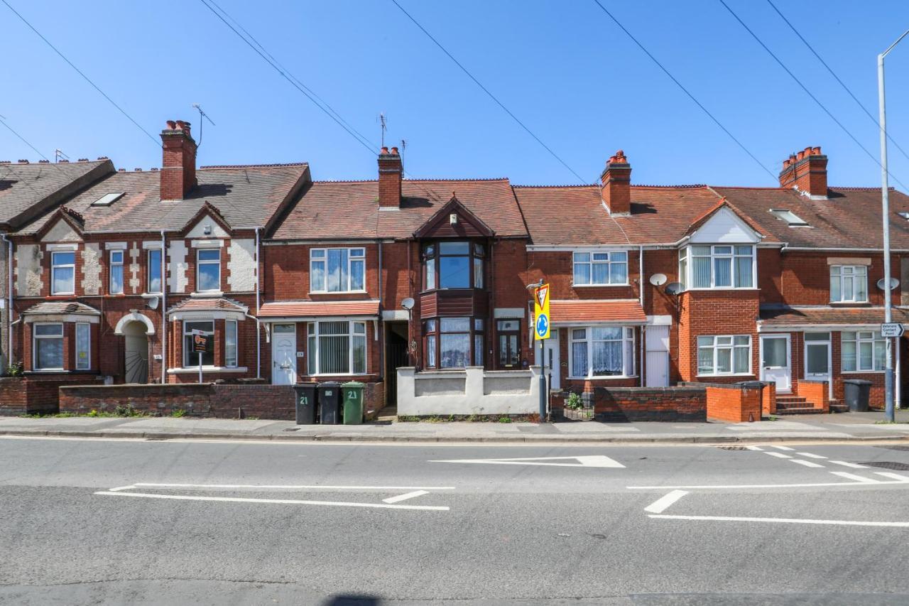 Nuneaton - Ideal 3 Bedroom, Wi-Fi Parking, Sleeps 6 - Jrr Stays Bagian luar foto