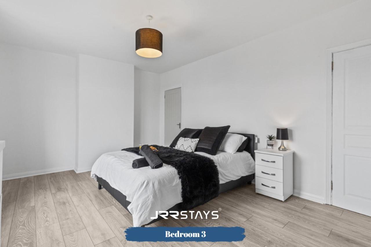 Nuneaton - Ideal 3 Bedroom, Wi-Fi Parking, Sleeps 6 - Jrr Stays Bagian luar foto