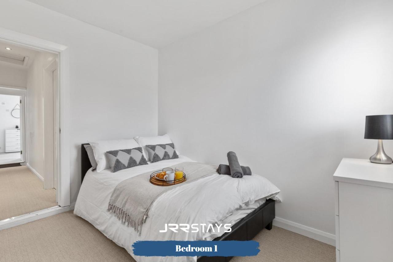 Nuneaton - Ideal 3 Bedroom, Wi-Fi Parking, Sleeps 6 - Jrr Stays Bagian luar foto