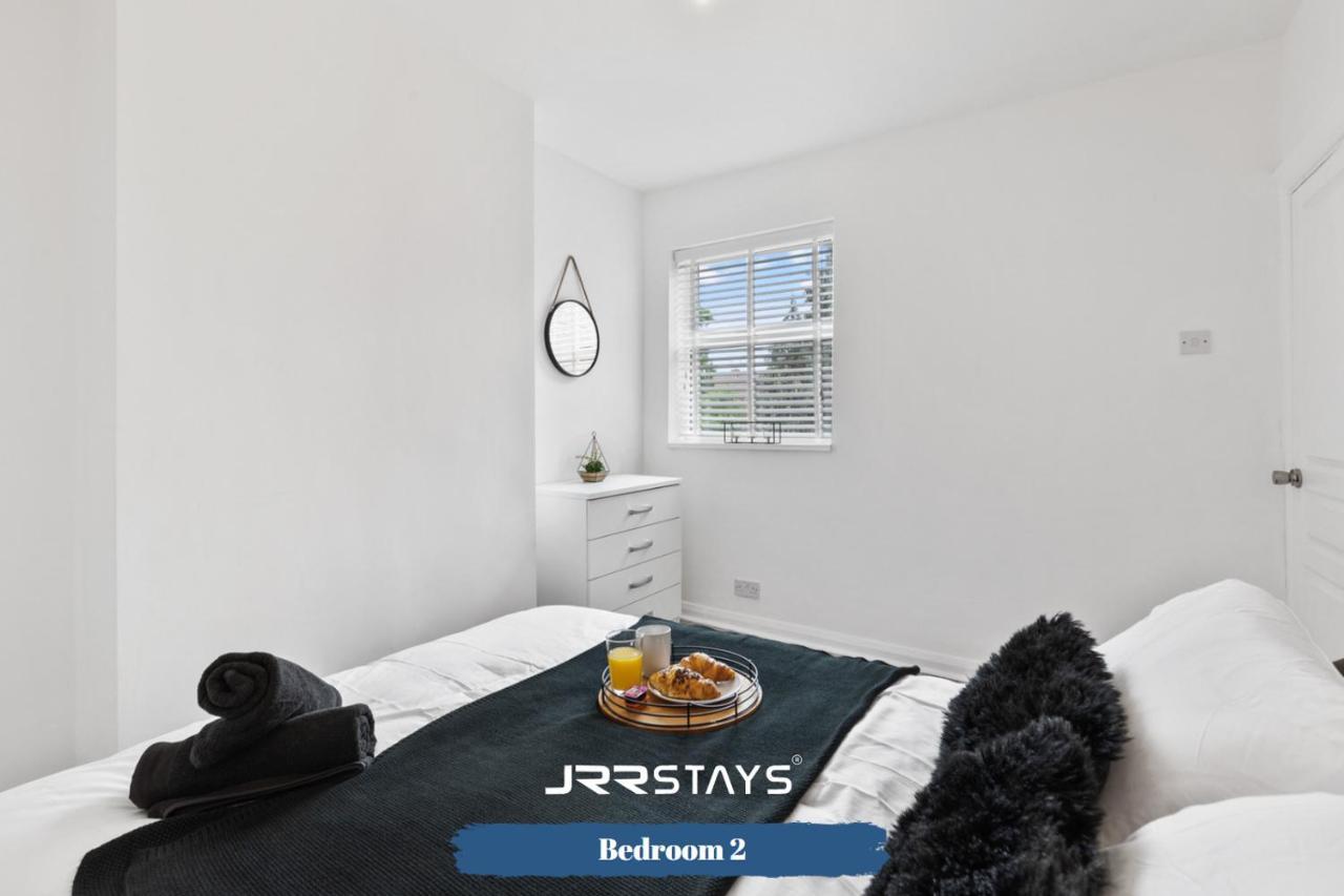 Nuneaton - Ideal 3 Bedroom, Wi-Fi Parking, Sleeps 6 - Jrr Stays Bagian luar foto